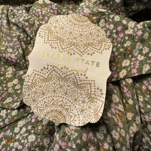 NWT Altar’d State Haisley Double Layered Romper - Picture 8 of 8